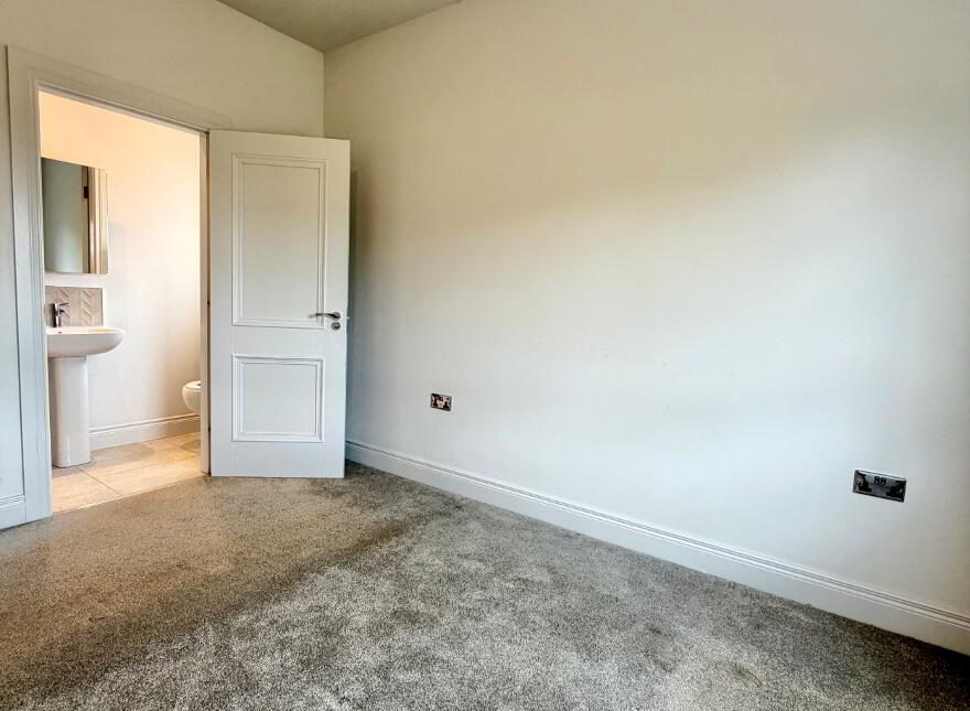 32 Deanery Gardens, Armagh, BT61 7AS