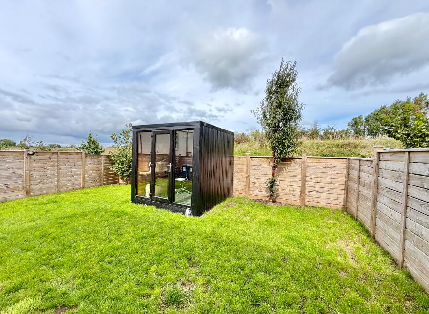 32 Deanery Gardens, Armagh, BT61 7AS