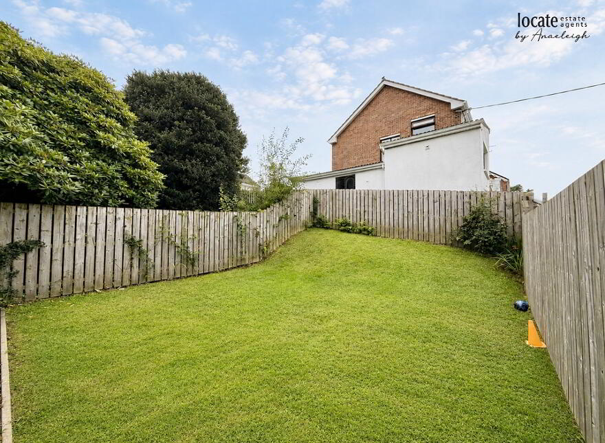 4 Sandringham Drive, Prehen, Derry, BT47 2PQ