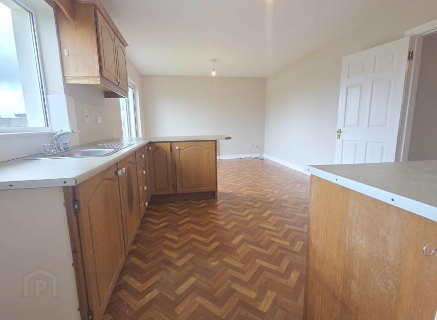 13 Beechwood Close, Loughrea, H62C424