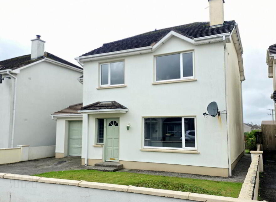 13 Beechwood Close, Loughrea, H62C424 photo