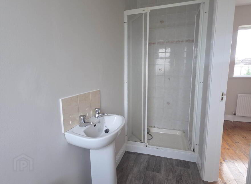 13 Beechwood Close, Loughrea, H62C424