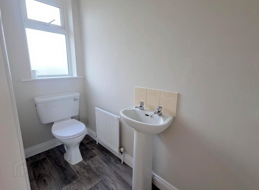 13 Beechwood Close, Loughrea, H62C424