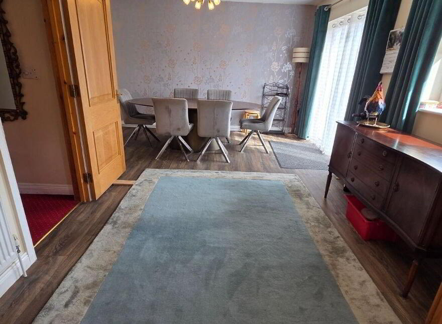 6 Galtee View, Farranlahassery, Cahir, E21P704
