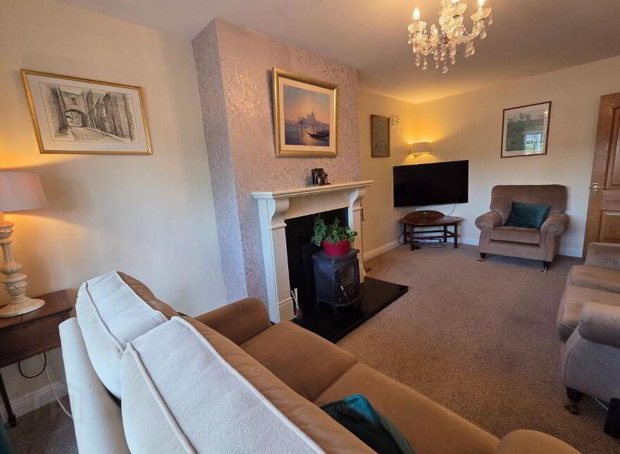 6 Galtee View, Farranlahassery, Cahir, E21P704