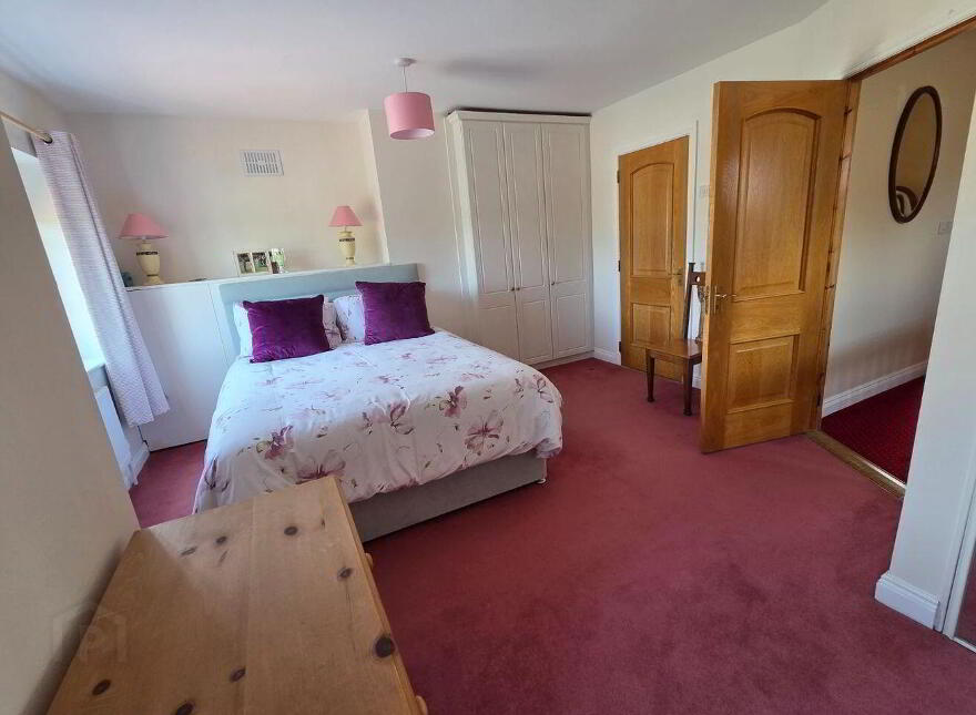 6 Galtee View, Farranlahassery, Cahir, E21P704