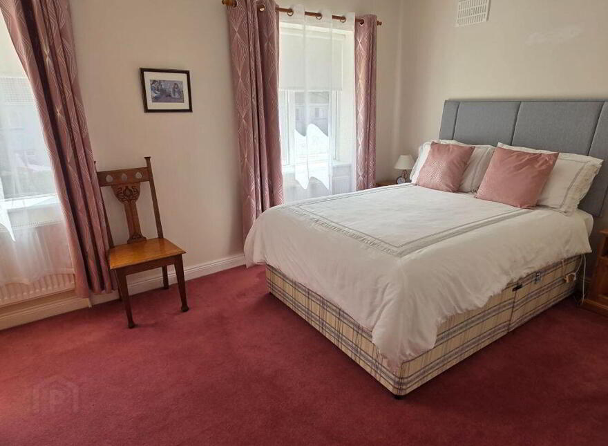 6 Galtee View, Farranlahassery, Cahir, E21P704