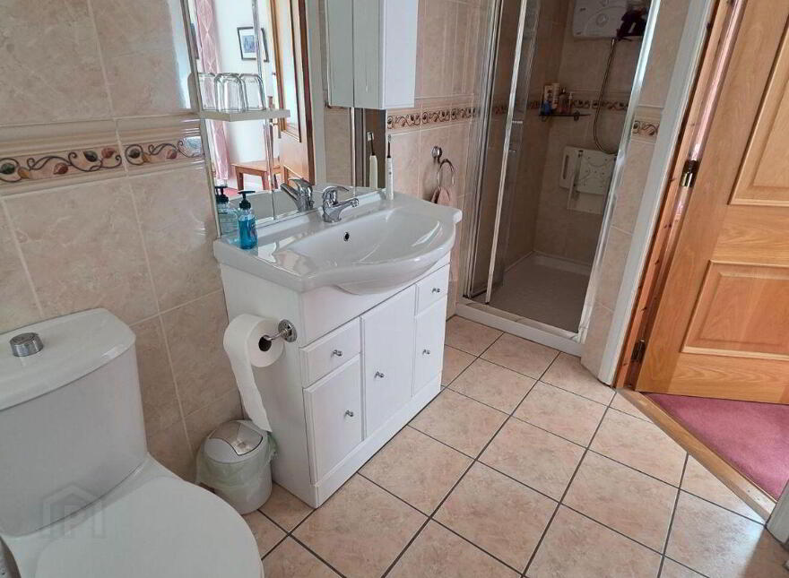 6 Galtee View, Farranlahassery, Cahir, E21P704