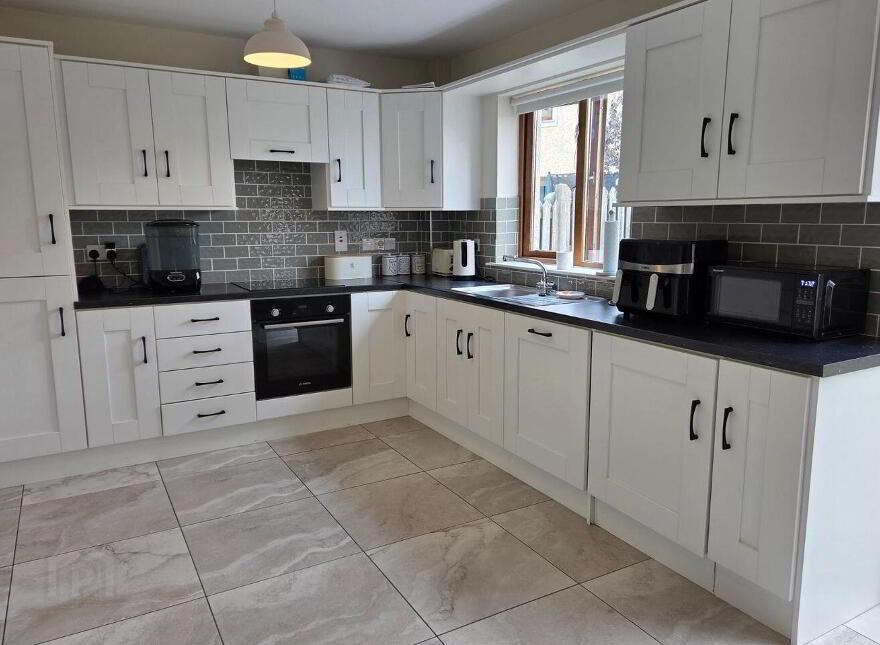 21 Ros Na Gréine, Ardfinnan, E91A973