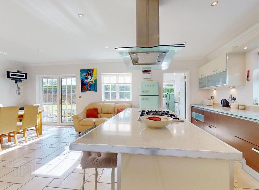 Clonnasheeoge, Ballymurn, Y21R981