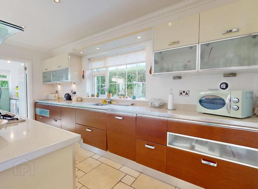Clonnasheeoge, Ballymurn, Y21R981