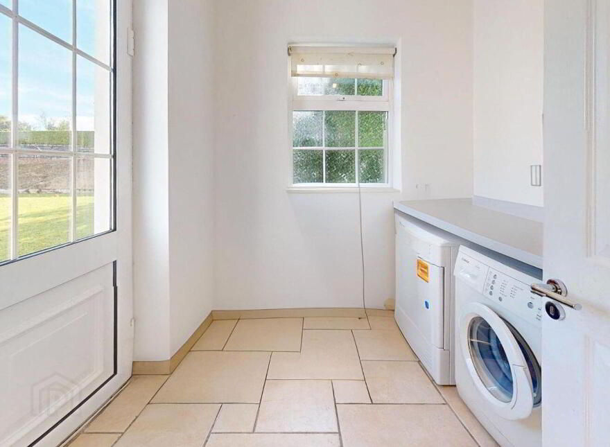 Clonnasheeoge, Ballymurn, Y21R981