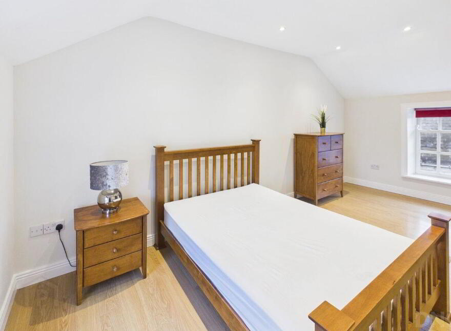 5 Store Street, Tullamore, R35A038