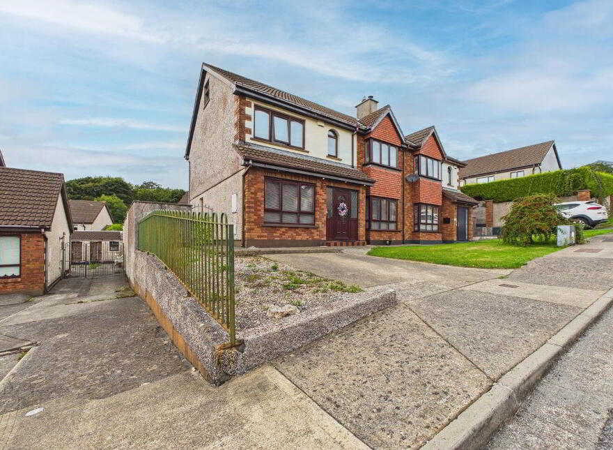 16 Greenoaks, The Fairways, Rockshire Road, Ferrybank