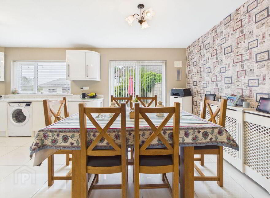 16 Greenoaks, The Fairways, Rockshire Road, Ferrybank