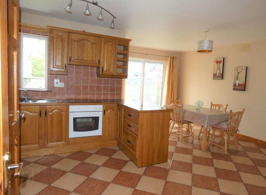 65 Dún Na Hinse, Lahinch Road, Ennis, V95ATD9