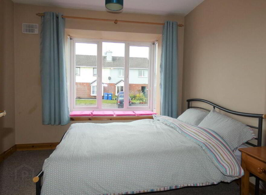 65 Dún Na Hinse, Lahinch Road, Ennis, V95ATD9