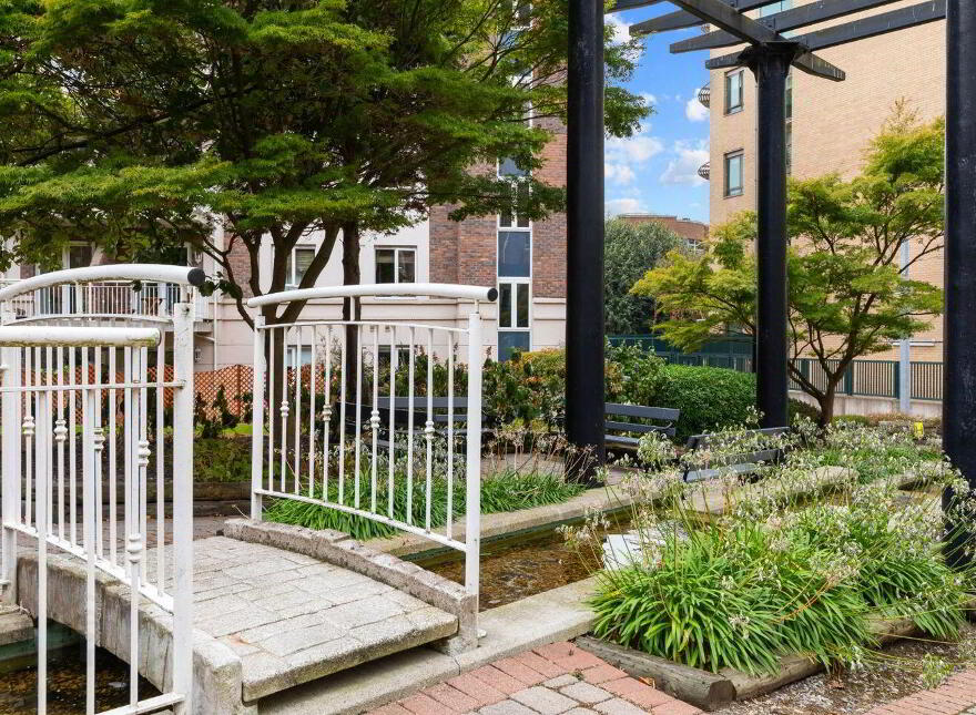 Apartment 200 The Berkeley Block Pembroke Square, Ballsbridge, Ballsbridge, D04W2W4