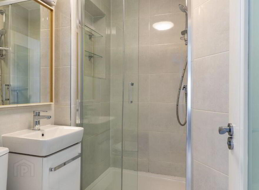 Apartment 200 The Berkeley Block Pembroke Square, Ballsbridge, Ballsbridge, D04W2W4