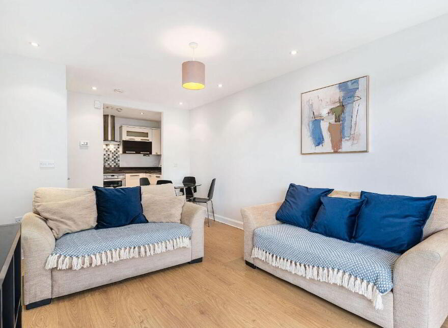 Apartment 7 Newtown Hall, Hazelbrook Square, Whitehall Road, Church...Churchtown, D14R963