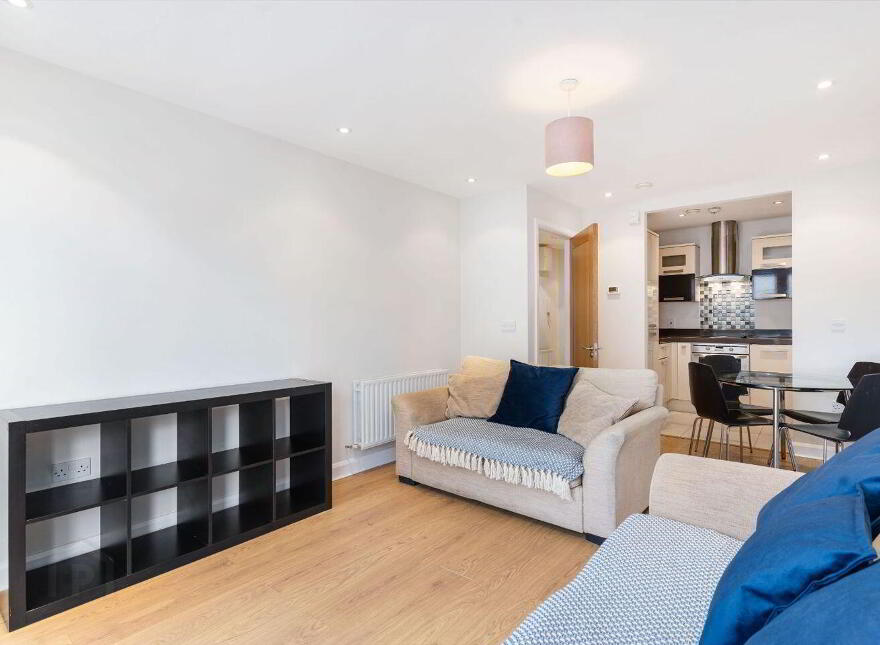 Apartment 7 Newtown Hall, Hazelbrook Square, Whitehall Road, Church...Churchtown, D14R963