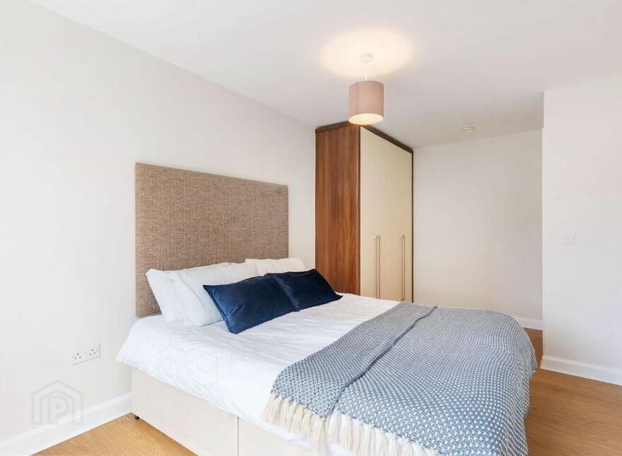 Apartment 7 Newtown Hall, Hazelbrook Square, Whitehall Road, Church...Churchtown, D14R963