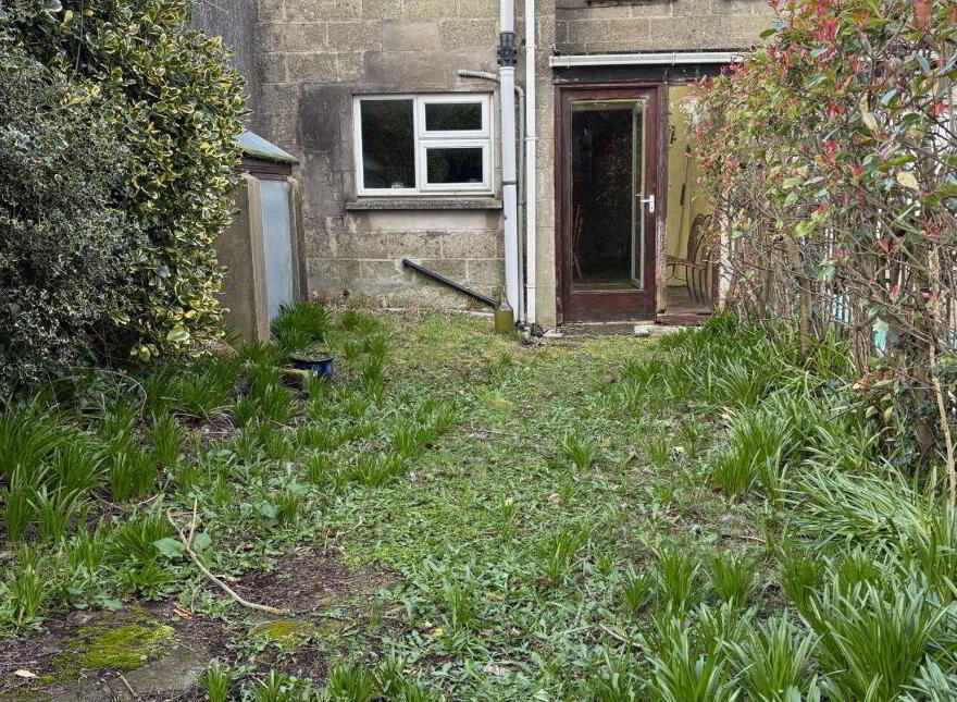 2 Regan's Terrace, Avenue Road, Dundalk, A91K0E7