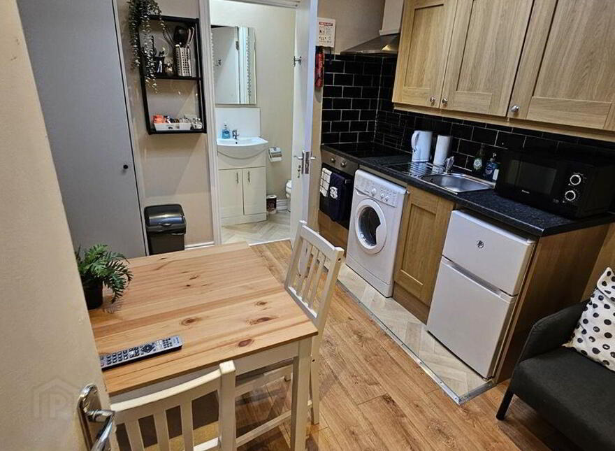 North Circular Road, North Circular Road, D07VF72