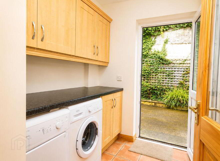Flo & Oscars Cottage, 1 Back Lane, Ramelton, F92Y030