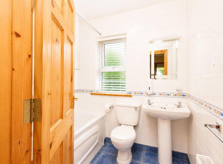 Flo & Oscars Cottage, 1 Back Lane, Ramelton, F92Y030