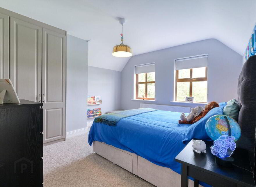 4 Melview Glen, Melview, N39R3P8