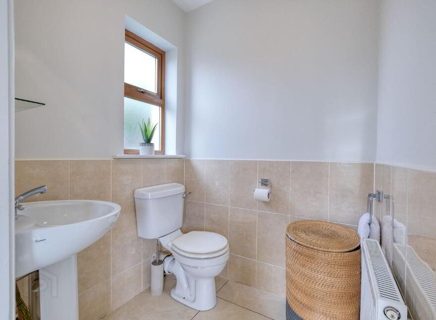 4 Melview Glen, Melview, N39R3P8