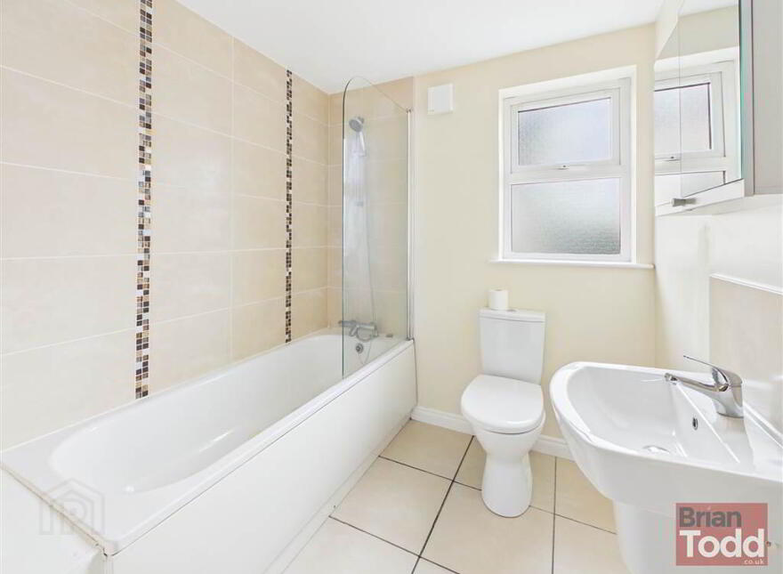 Corran Mews, Larne, BT40 1FH
