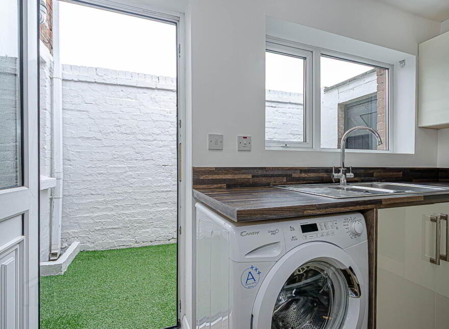 38 Greenore Street, Woodstock, Belfast, BT6 8NF