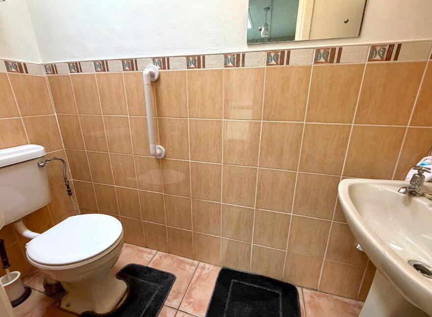 Emmett Street, Ballymote, F56H983