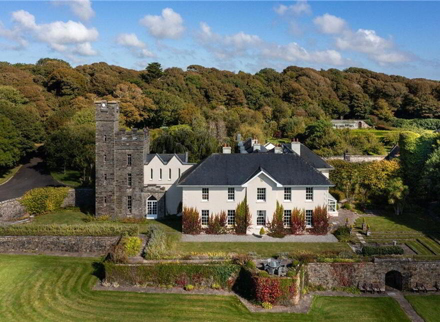 Coolmain Castle, Kilbrittain, P72AF85