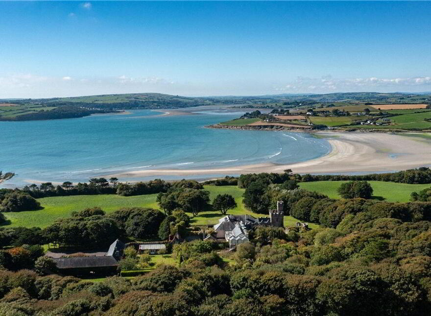 Coolmain Castle, Kilbrittain, P72AF85