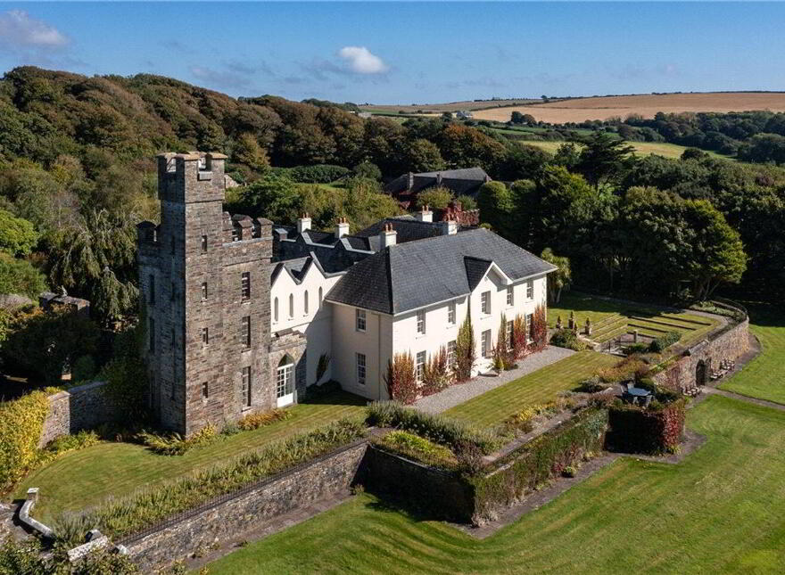 Coolmain Castle, Kilbrittain, P72AF85