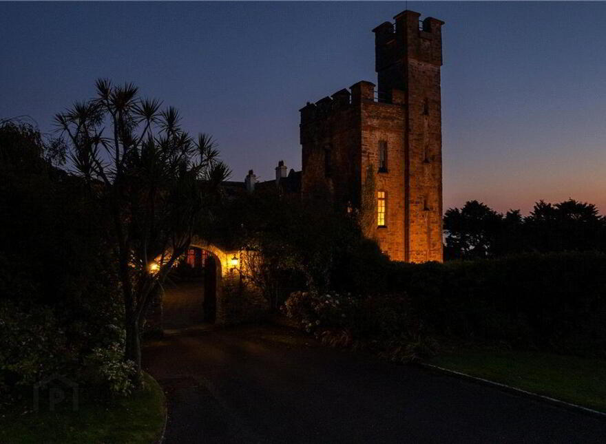 Coolmain Castle, Kilbrittain, P72AF85