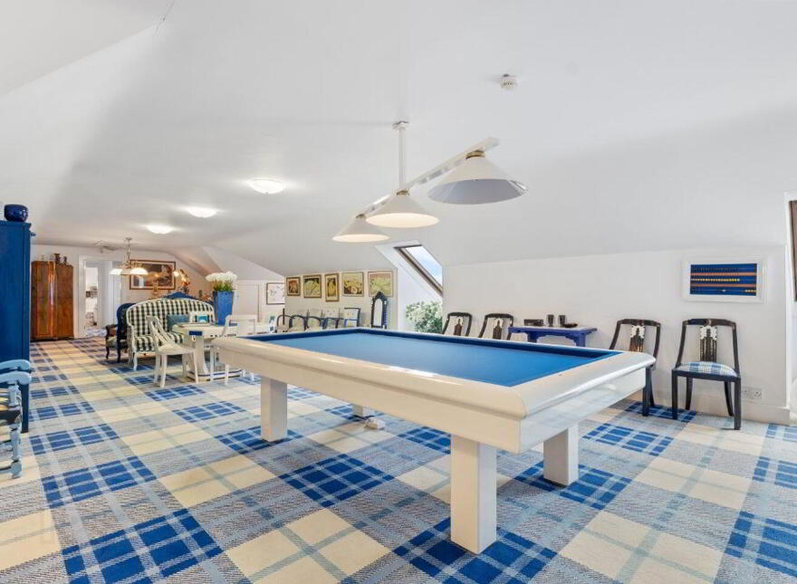 Blue Salmon, Ballyconneely, Ballyconneely, H71XK11