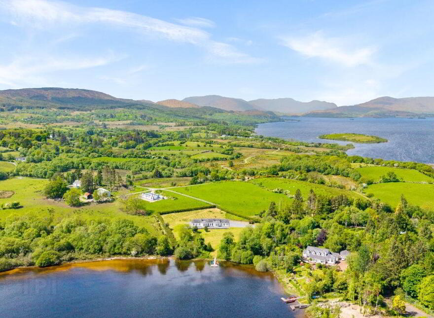 Rinneroon Bay House, Lough Corrib, Oughterard, H91WE2X