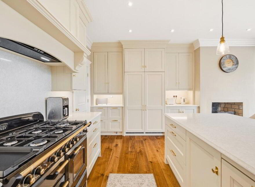 Rinneroon Bay House, Lough Corrib, Oughterard, H91WE2X