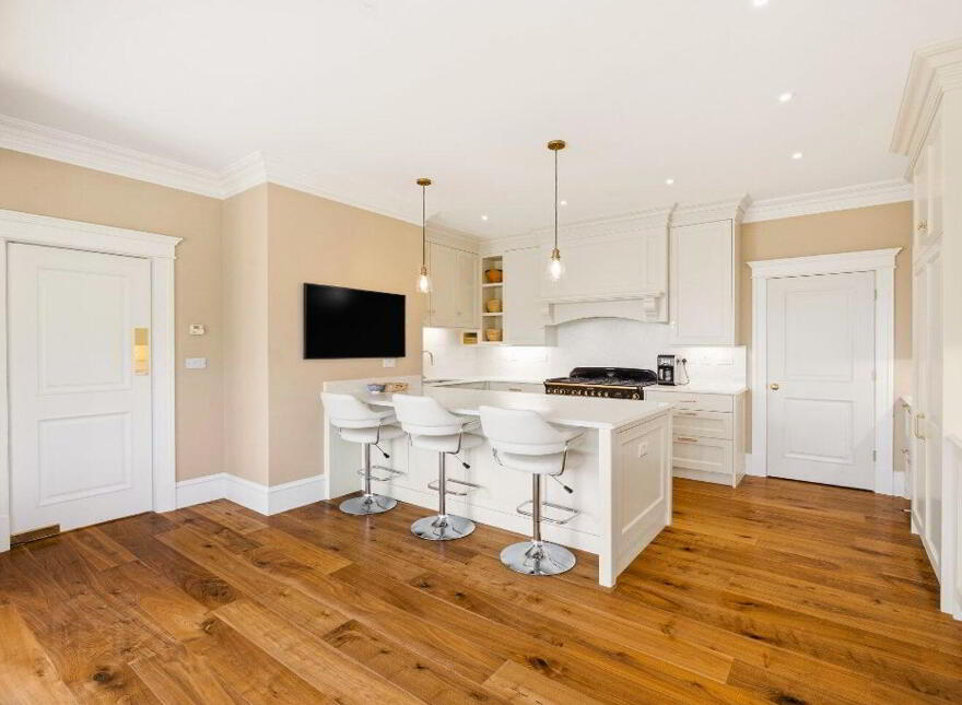 Rinneroon Bay House, Lough Corrib, Oughterard, H91WE2X