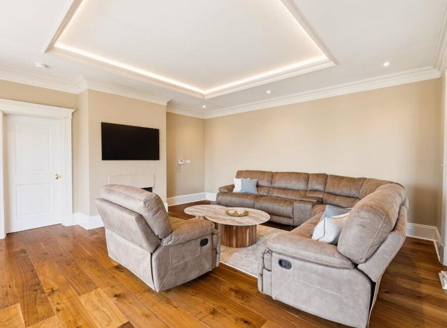 Rinneroon Bay House, Lough Corrib, Oughterard, H91WE2X