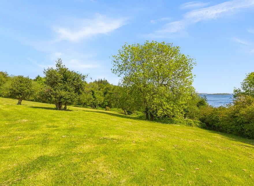 Rinneroon Bay House, Lough Corrib, Oughterard, H91WE2X