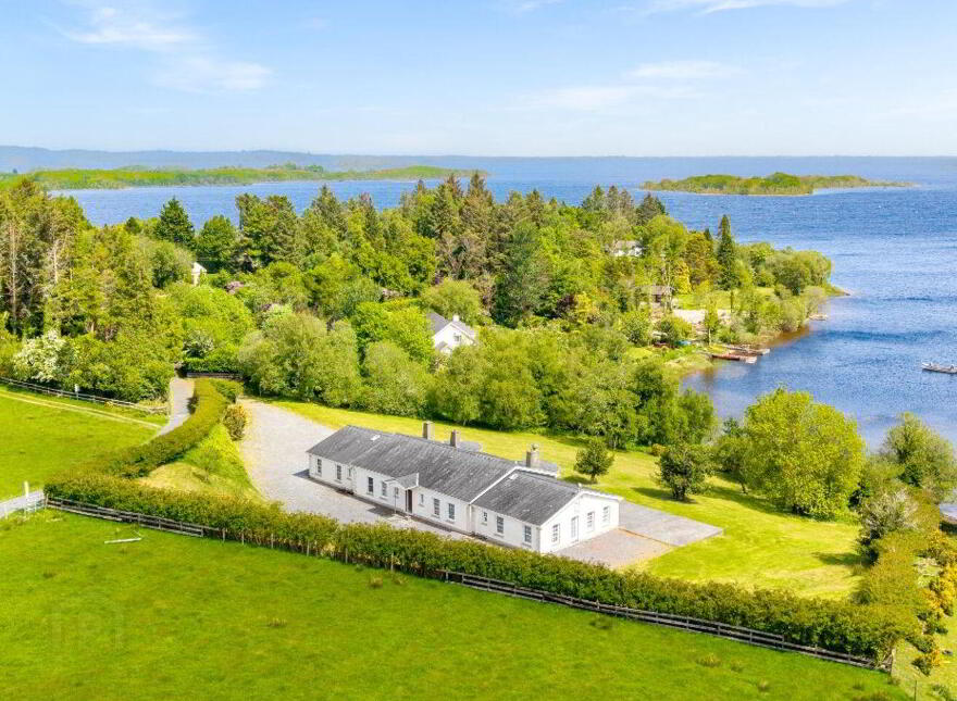 Rinneroon Bay House, Lough Corrib, Oughterard, H91WE2X