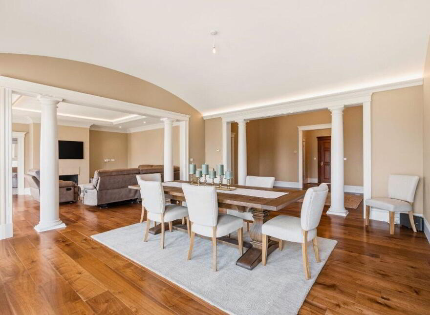 Rinneroon Bay House, Lough Corrib, Oughterard, H91WE2X