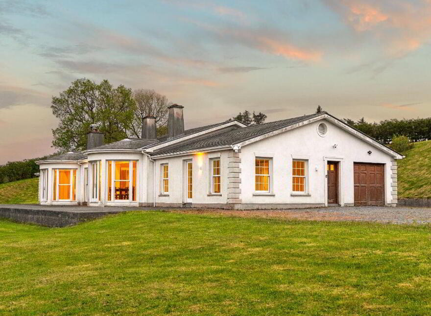 Rinneroon Bay House, Lough Corrib, Oughterard, H91WE2X