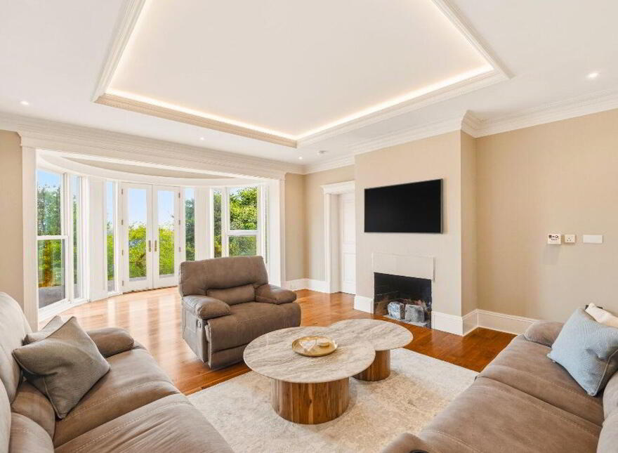 Rinneroon Bay House, Lough Corrib, Oughterard, H91WE2X