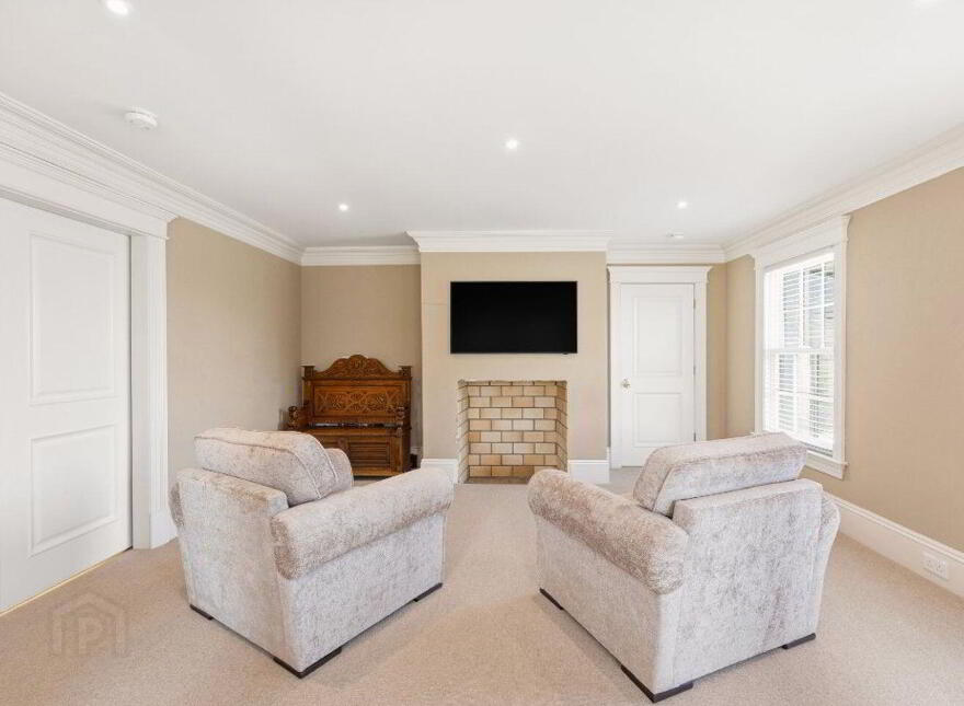 Rinneroon Bay House, Lough Corrib, Oughterard, H91WE2X